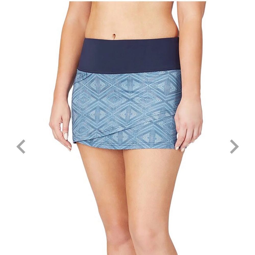 Fila Tennis Skirt/Skort size S new with tags